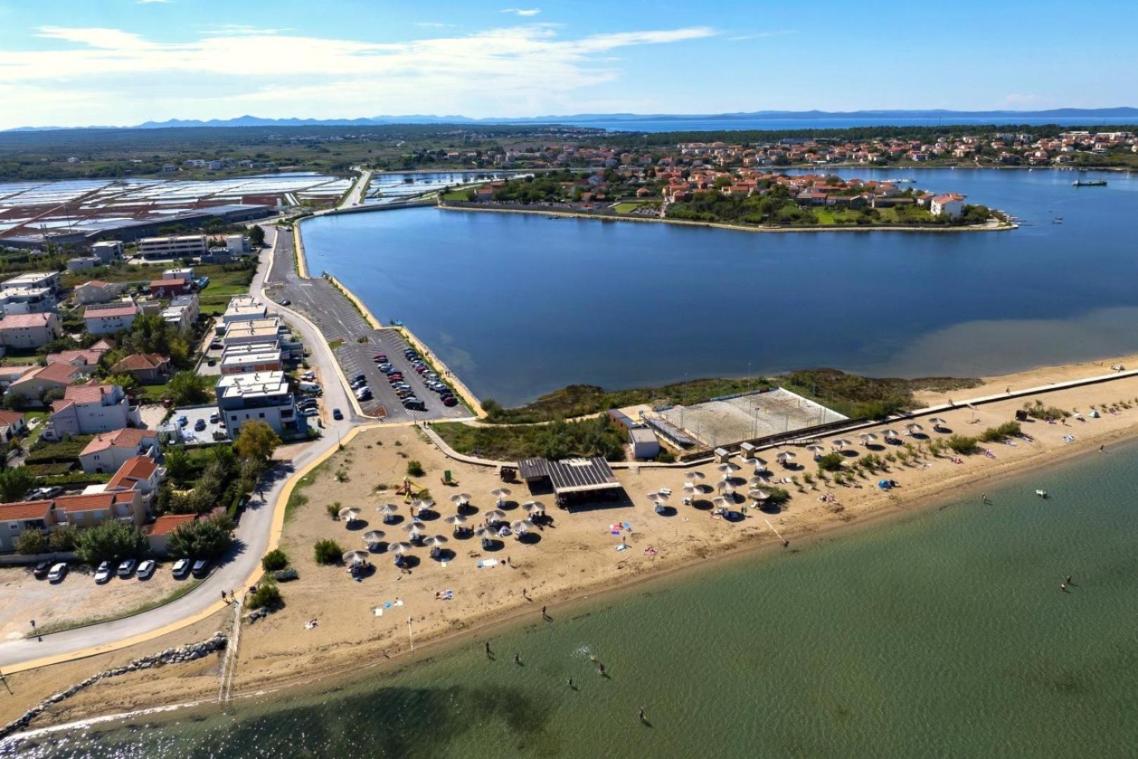 Apartments By The Sea Nin, Zadar - 15513 外观 照片